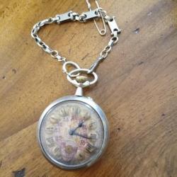 Montre régulateur avec sa chainette