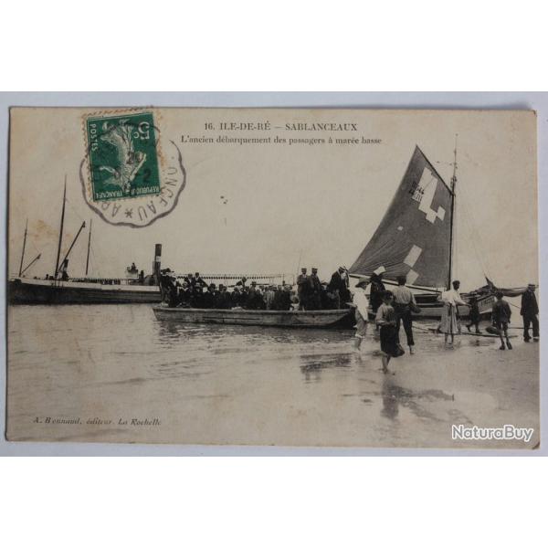 CPA Charente-Maritime Ile de R Sablanceaux Dbarquement des passagers