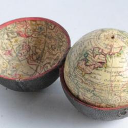 Globe terrestre de poche A New Terrestrial Globe by Nath Hill 1754