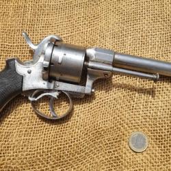Bon revolver lefaucheux calibre 12 mm à broche en bon état et Fonctionnelle signé lefaucheux paris