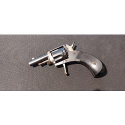 Revolver calibre .320  ELG   -   MISE A PRIX 1 EURO