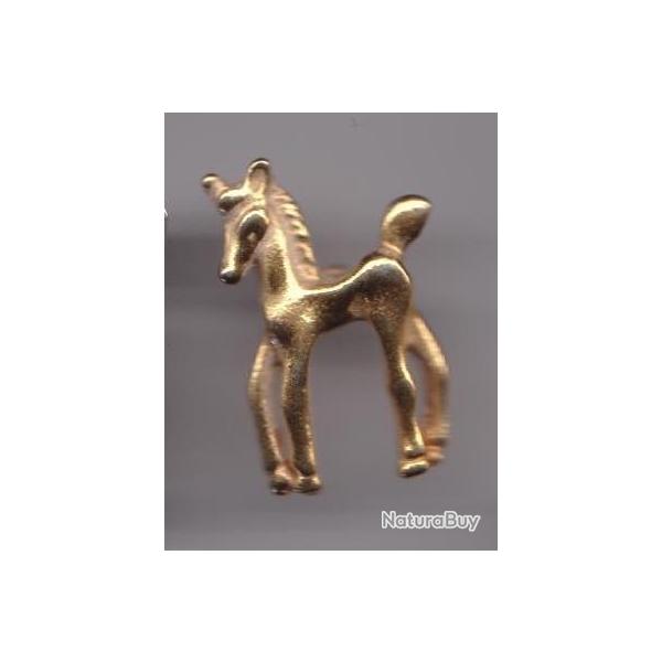 Pin's Poulain Animaux Cheval Dor Relief Couleur Or Ref 115
