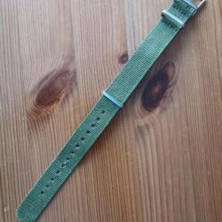Bracelet Nato vert 18 mm