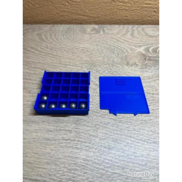 Lot de 4 boites bleu + 1 offerte pour 25 balles ronde ou ogivale calibre 36 poudre noire