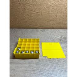 Lot de 4 boites jaune + 1 offerte pour 25 balles ronde ou ogivale calibre 50 poudre noire