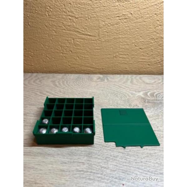 Lot de 4 boites verte fonc + 1 offerte pour 25 balles ronde ou ogivale calibre 50 poudre noire