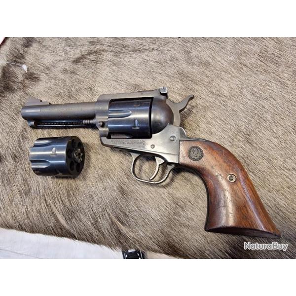 Revolver Ruger Blackhawk 357 magnum + 9x19