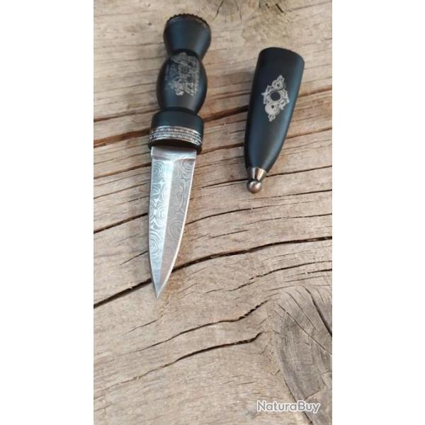 Petite dague cossaise avec Fourreau assorti lame style Damas