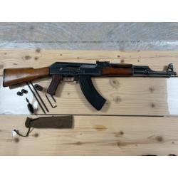 kalashnikov AK-47 1958 neutralisée + kit de nettoyage