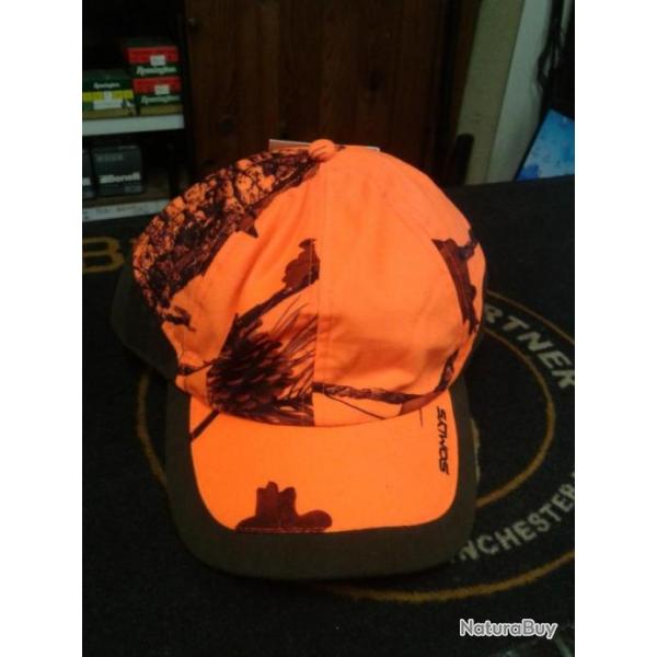Une casquette SOMLYS Camo Orange neuve