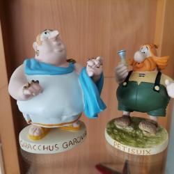 Ensemble figurines Garovirus et Petitsuix résine neuves