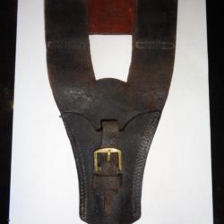 Tr&egrave;s beau gousset, &eacute;tui pour ba&iuml;onnette LEBEL, dat&eacute; de 1887