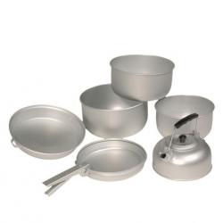 Set cuisine en aluminium (3 casseroles, poêle, théière)