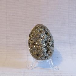 Magnifique uf en Pyrite Pérou 300 gr très belle cristallisation, support offert.
