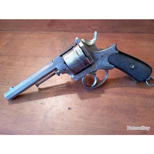 Revolver Espagnol de luxe en 10.35 PN.