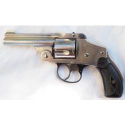 Revolver Smith & Wesson en Calibre 38 Safety Hammerless - Catégorie D