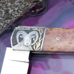 Exceptionnel couteau de JP tisseyre  avec gravure  en font creux  pour collectionneur