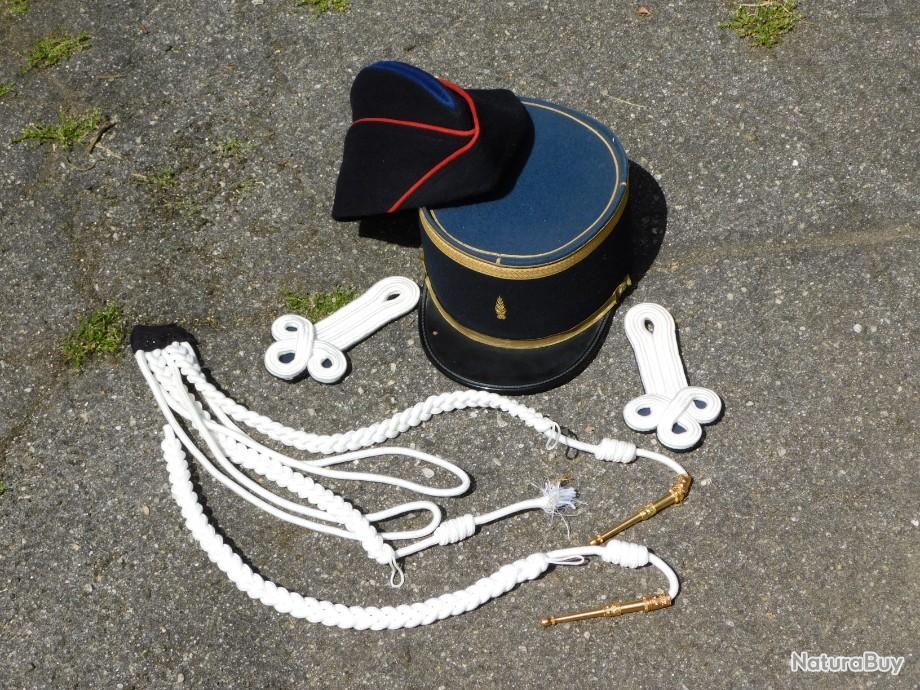 ANCIEN ENSEMBLE GENDARMERIE MOBILE GRANDE TENUE KEPI CALOT