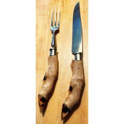 Ancien service à découper, couteau et fourchette avec manche patte de chevreuil