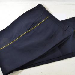 Pantalon uniforme tenue de sortie chasseur alpin, passepoils jaune jonquille  1979 Armée Française