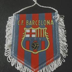 Football Fanion du Barça année 8o  Dimensions 10 cm par 8 cm, belle état voir photos