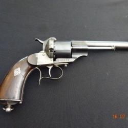 Beau revolver signé  LEFAUCHEUX type 1858 civil calibre 12 mm à broche