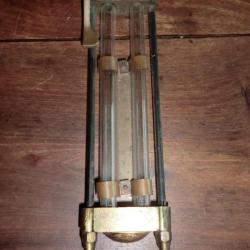 ANCIEN INSTRUMENT BRONZE  MESURE  EN MILLIMETRE D EAU  / L F B    S G P  /  A IDENTIFIER