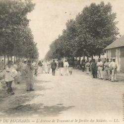Militaria cpa  - LE CAMP DE RUCHARD - L'avenue de Tramont et le jardin des soldats