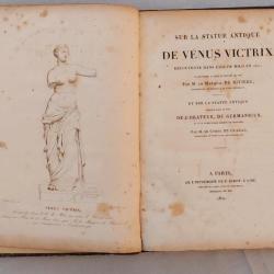 Livre : Sur la statue antique de Vénus Victrix découverte dans l'île de Milo en 1820.