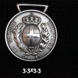 Médaille de la Valeur Militaire ("Al Valore Militare"),reproduction