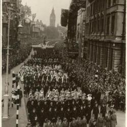 Militaria- Photo Victory Parade 8 juin 1946 ( N°2 )
