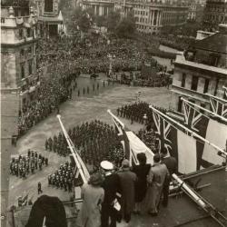 Militaria- Photo Victory Parade 8 juin 1946 ( N°3 )
