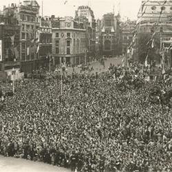 Militaria - Photo Victory Parade, Londres 8 juin 1946 ( N° 10 )