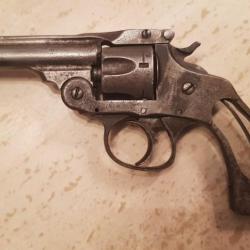 Revolver type Smith&Wesson 32 Euskaro pour pièces