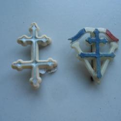 DECORATION croix de lorraine 1944/45   2 pieces
