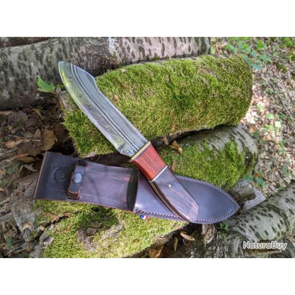 Couteau de chasse artisanal damas avec tui cuir