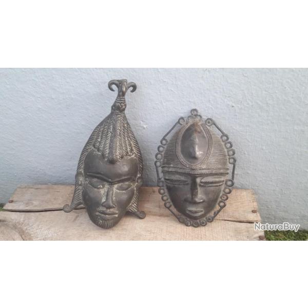 Lot de 2 masques de type YOHOURE en bronze