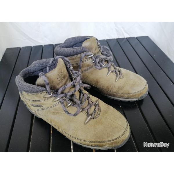 Chaussures outdoor TIMBERLAND T43 Cuir gris bon tat