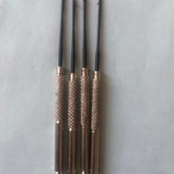 4 aiguille à graine 10 cm pic noir avec ardillon pour bouillette et appât .pêche carpe