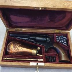 Magnifique coffret de revolver pocket remington pietta bronzé avec accessoires