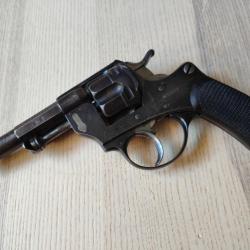 Superbe revolver 1874 officier Chamelot Delvigne Mécanique comme neuve !!