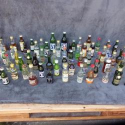 Lot de 71 mignonettes de différents alcools
