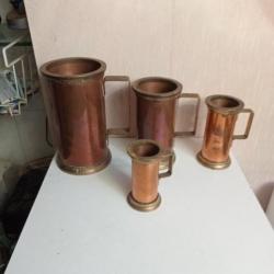 ancienne série de 4 mesureurs en cuivre