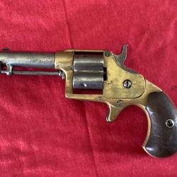 Revolver Colt Cloverleaf