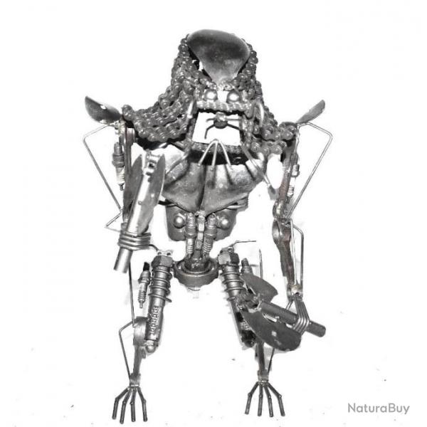 Statuette mtallique du Predator avec doubles haches