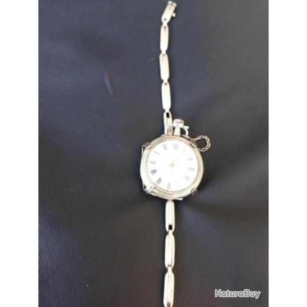 RARE ET BELLE MONTRE FEMME GOUSSET ARGENT AVEC SON BRACELET ARGENT  EXTENSIBLE . 19eme .