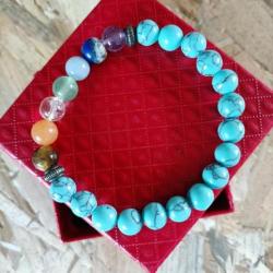 Bracelet en howlite turquoise et 7 chakras avec écrin