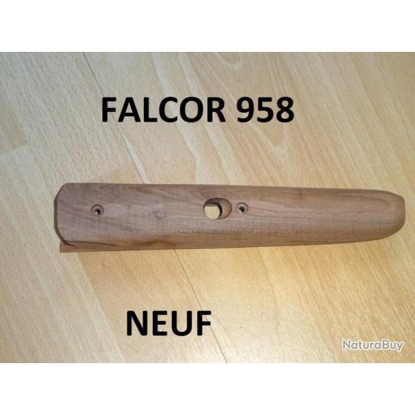 devant bois fusil FALCOR 958  vernir trou rond MANUFRANCE - VENDU PAR JEPERCUTE (s21c56)
