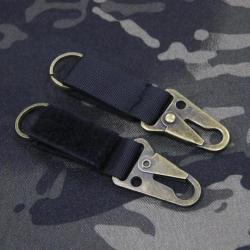 Clip tactique (porte clés, gants, casque ...) Noir