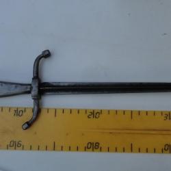 Belle dague "Renaissance " ou tranchée  sur base lame d'épée